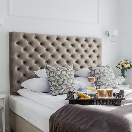 Warsaw Seasons By Alluxe Boutique Apartments Bagian luar foto