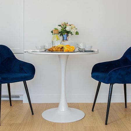 Warsaw Seasons By Alluxe Boutique Apartments Bagian luar foto