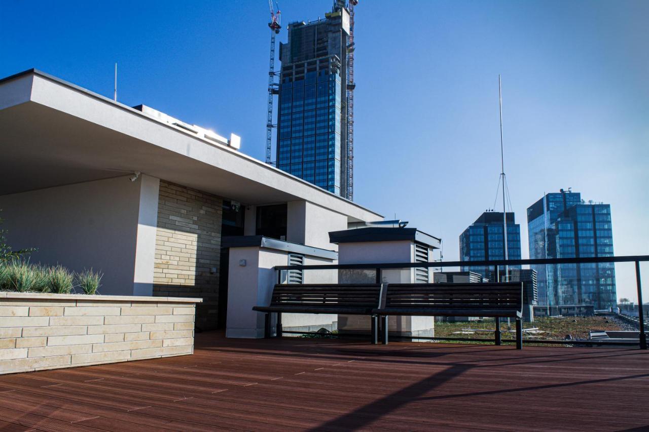 Warsaw Seasons By Alluxe Boutique Apartments Bagian luar foto