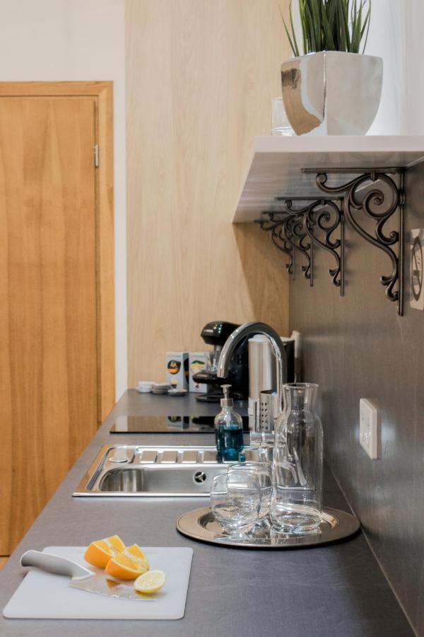Warsaw Seasons By Alluxe Boutique Apartments Bagian luar foto