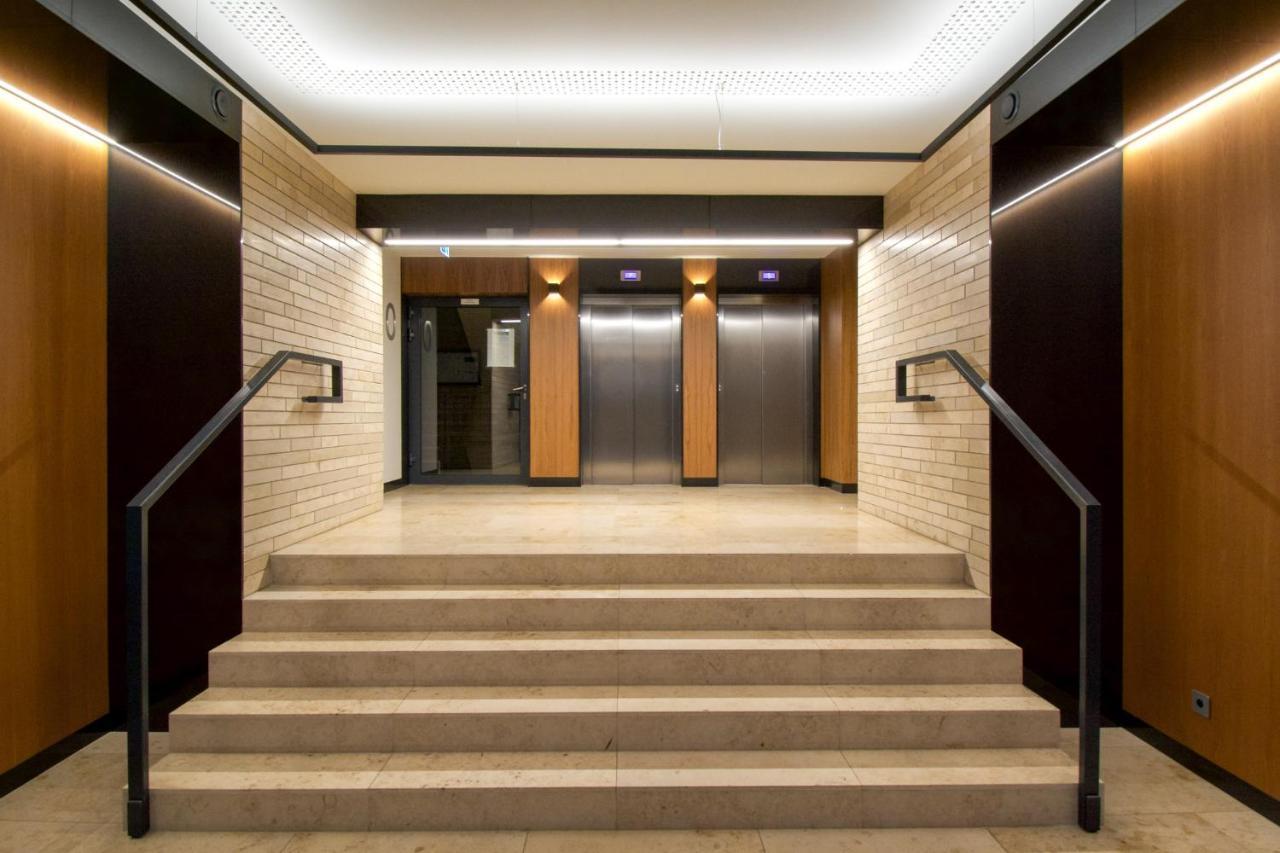 Warsaw Seasons By Alluxe Boutique Apartments Bagian luar foto