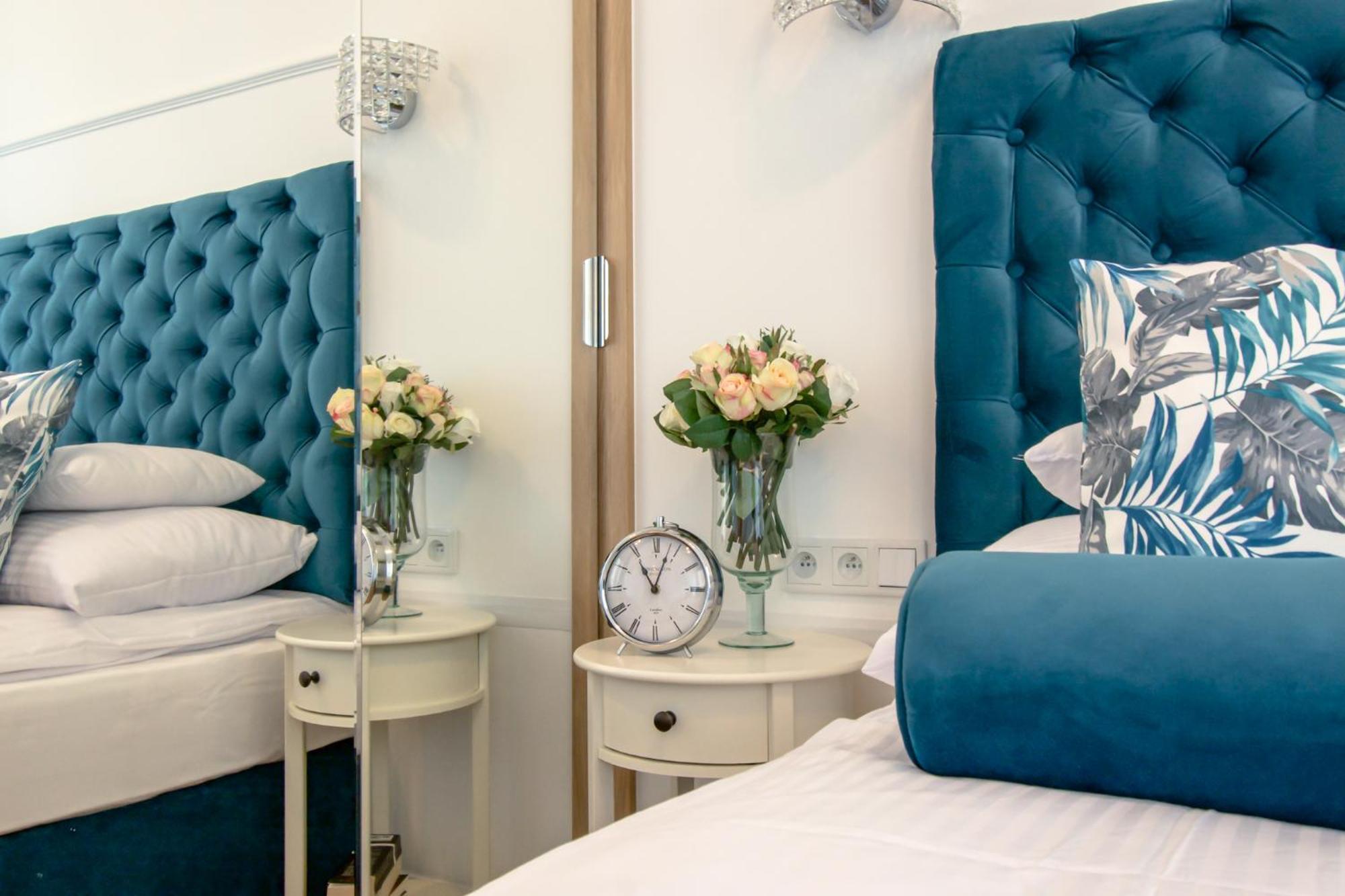 Warsaw Seasons By Alluxe Boutique Apartments Ruang foto