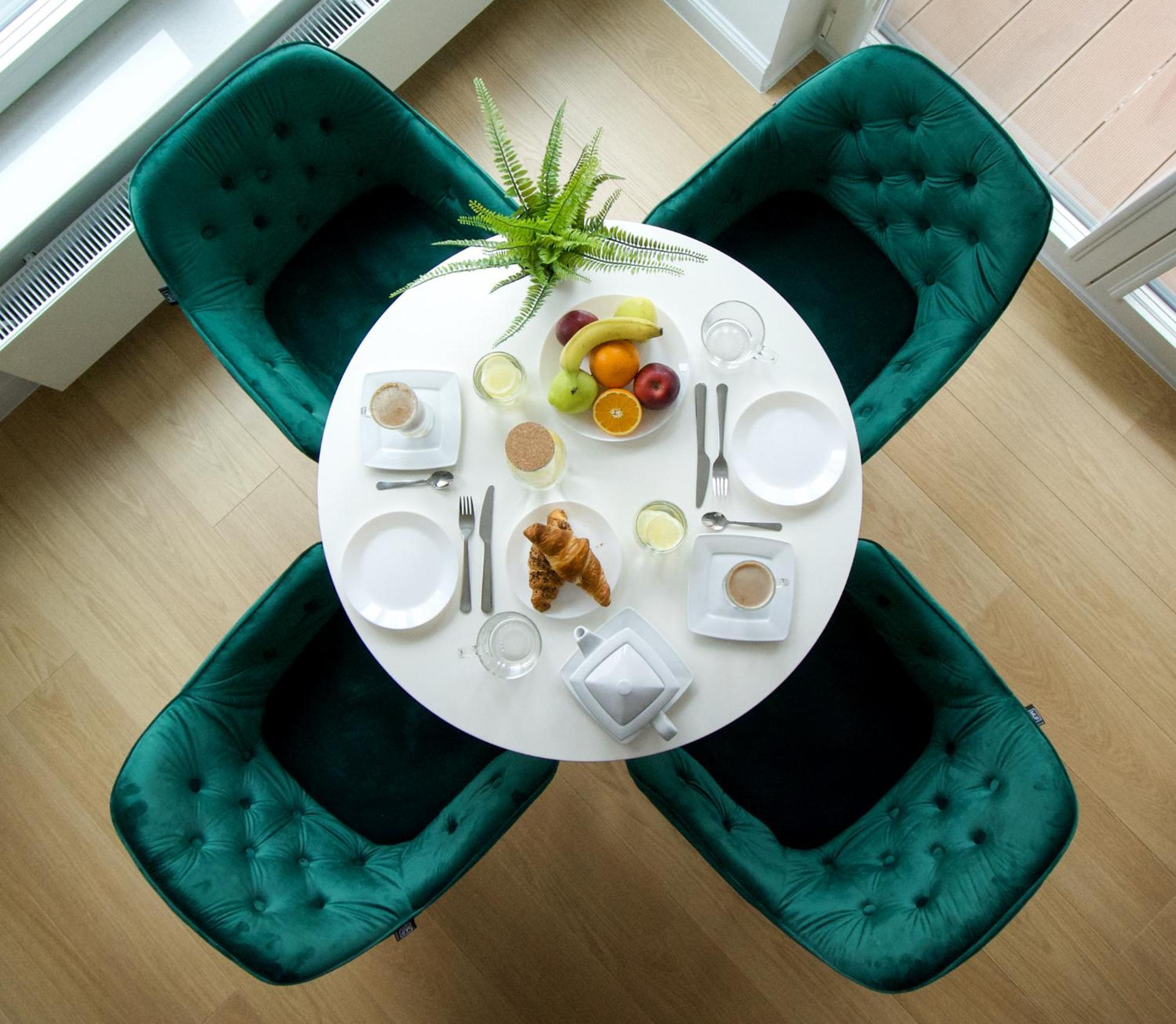 Warsaw Seasons By Alluxe Boutique Apartments Ruang foto