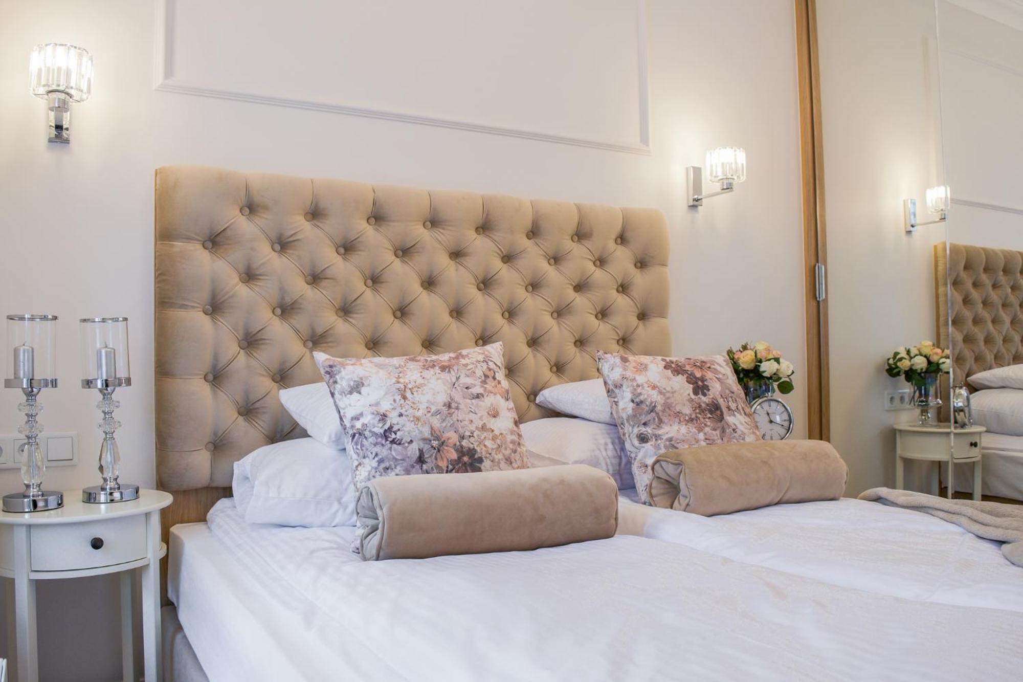 Warsaw Seasons By Alluxe Boutique Apartments Bagian luar foto